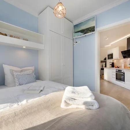 Apartman Strandblick 8 *